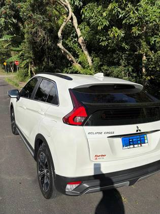 MITSUBISHI ECLIPSE CROSS 1.5 MIVEC TURBO GASOLINA HPE CVT MITSUBISHI ECLIPSE CROSS 1.5 MIVEC TURBO GASOLINA HPE CVT